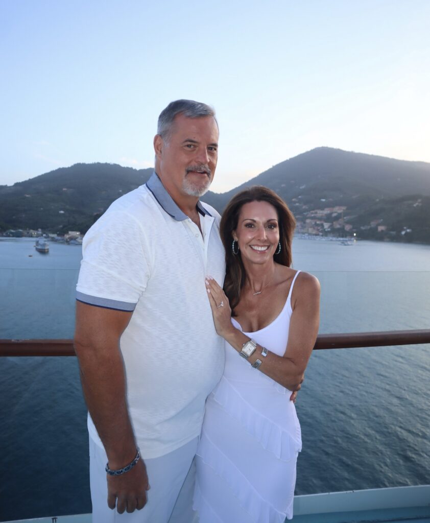 Look At That Background! Cruise White Night